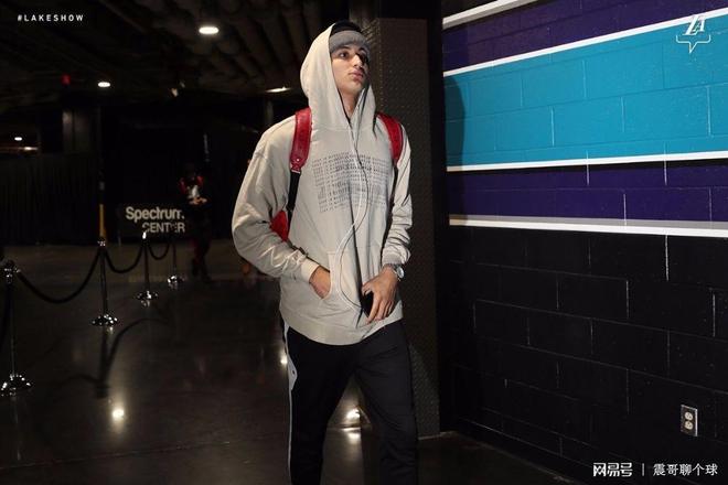 九博登录入口 -NBA季后赛训练课后再迎强敌；巴塞罗那篮球队更衣室发声；主帅态度：悬念犹存；身体对抗强度拉满的简单介绍