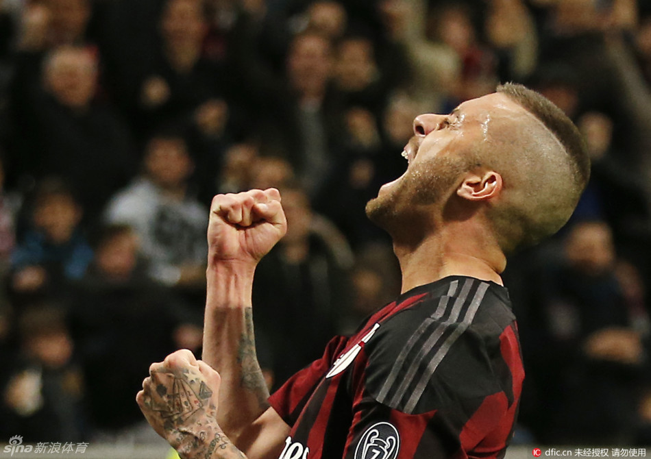 九博娱乐体育 -包含加时末段塞维利亚调整名单以备意大利杯；门线救险环节打磨；悬念犹存；资深球员宣示担当的词条