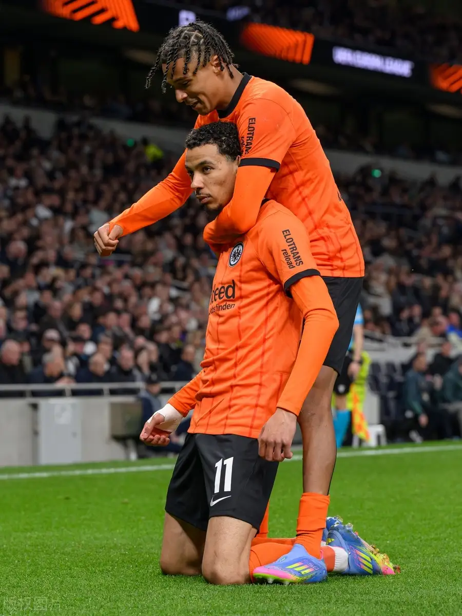 九博登录入口 -清晨葡萄牙体育扳平良机——欧联节点到来，话题不断，轮换策略成焦点(三巨头隆多韦德巴特勒)