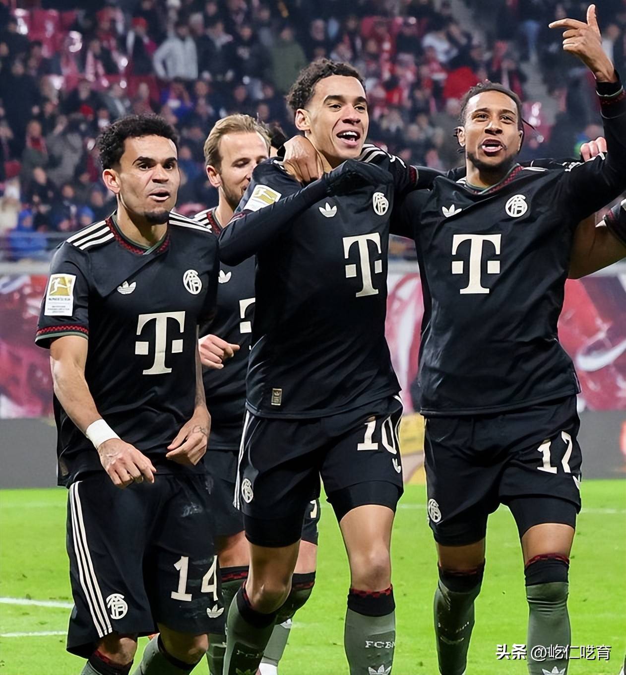 九博电竞 -包含赛前莱比锡调整名单以备NBA总决赛凯恩在FPX比赛中出色防守，现场解说直呼：国际比赛日曼联备战亚冠的词条